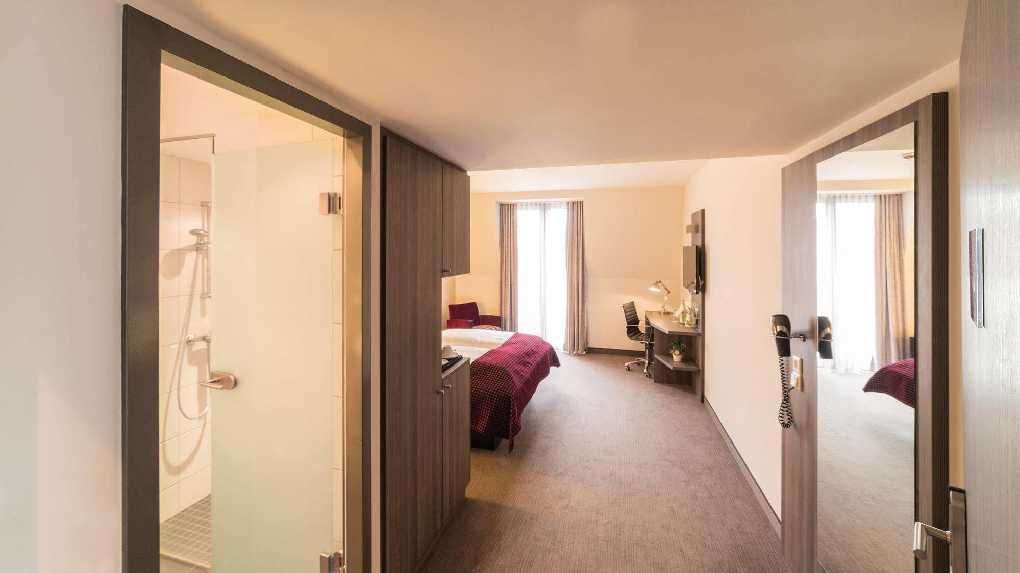 Hotel Zur Krone ゲッシャー エクステリア 写真