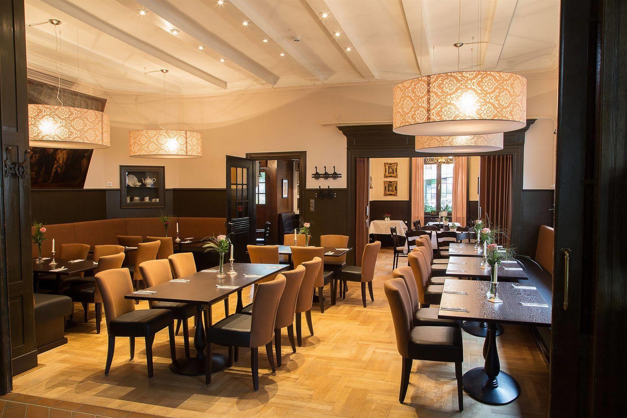Hotel Zur Krone ゲッシャー エクステリア 写真