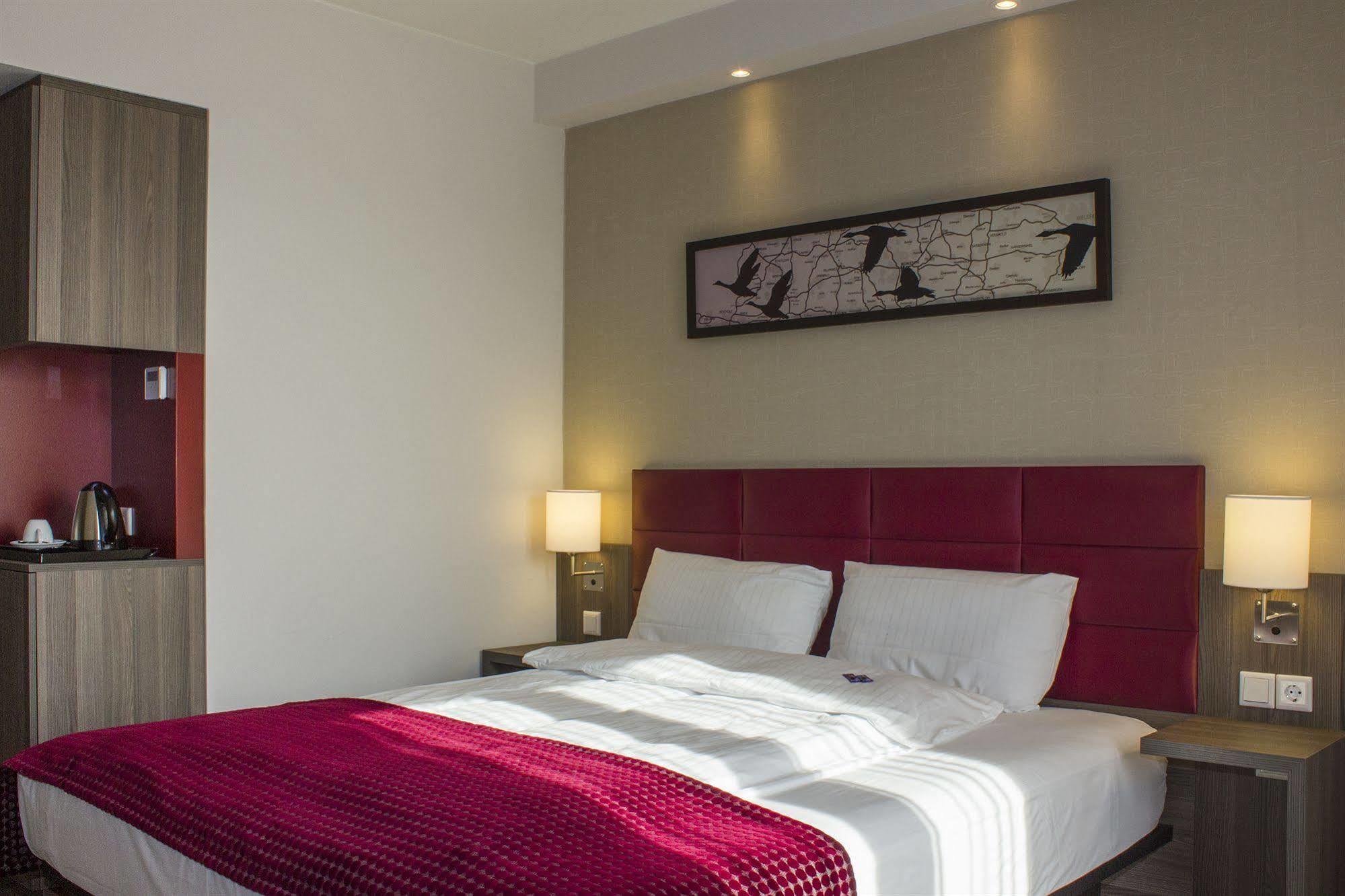 Hotel Zur Krone ゲッシャー エクステリア 写真